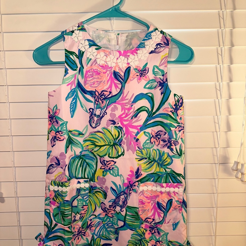 Lilly Pulitzer mermaid in the shade shift dress